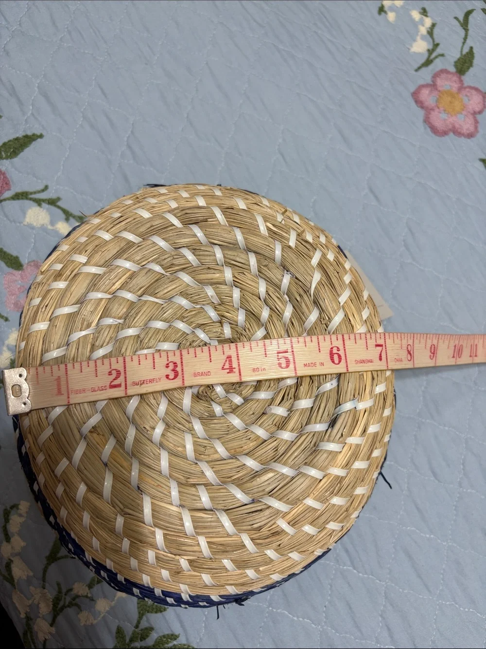 Precious Heavy Sturdy Round Deep Unbranded Blue & Tan basket PreOwned